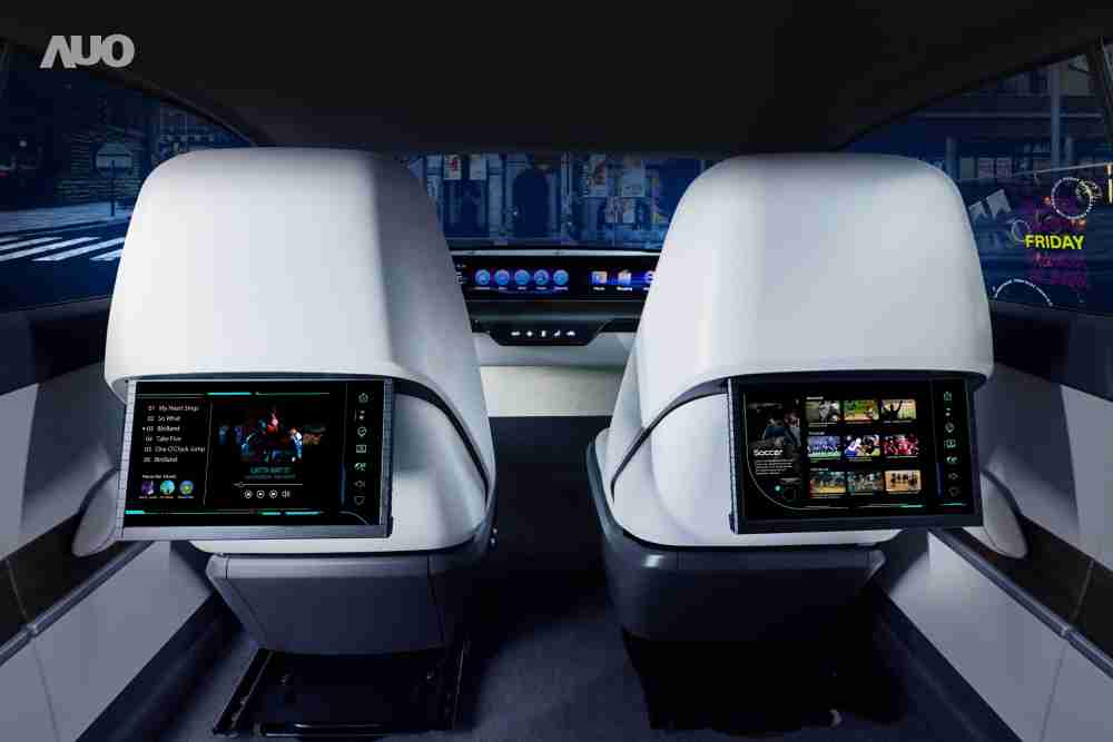2121非凡新一代Smart Cockpit 2024，，以Micro LED先进显示技术优势，，，，创建〝可卷式后座娱乐显示器〞，，，仅在互动时才显示出所需画面及信息，，，，扩充更丰富的娱乐和交互信息服务，，，，获国际奖项荣耀